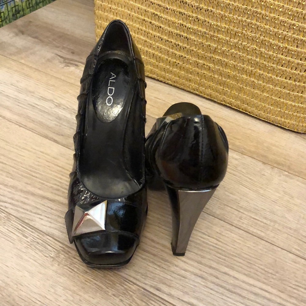 Black heels